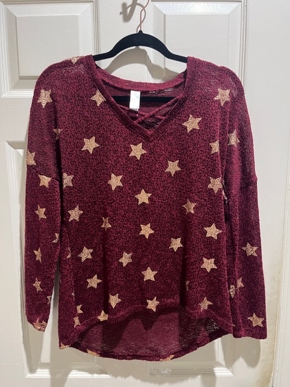 No Boundaries Burgundy V-Neck Star Print Sweater